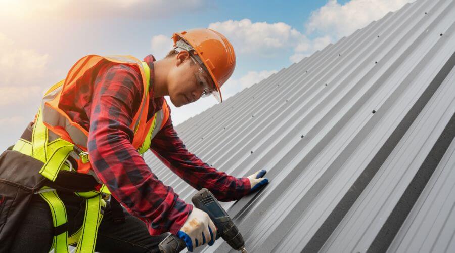 Professional gutter cleaning in Stone Mountain, GA